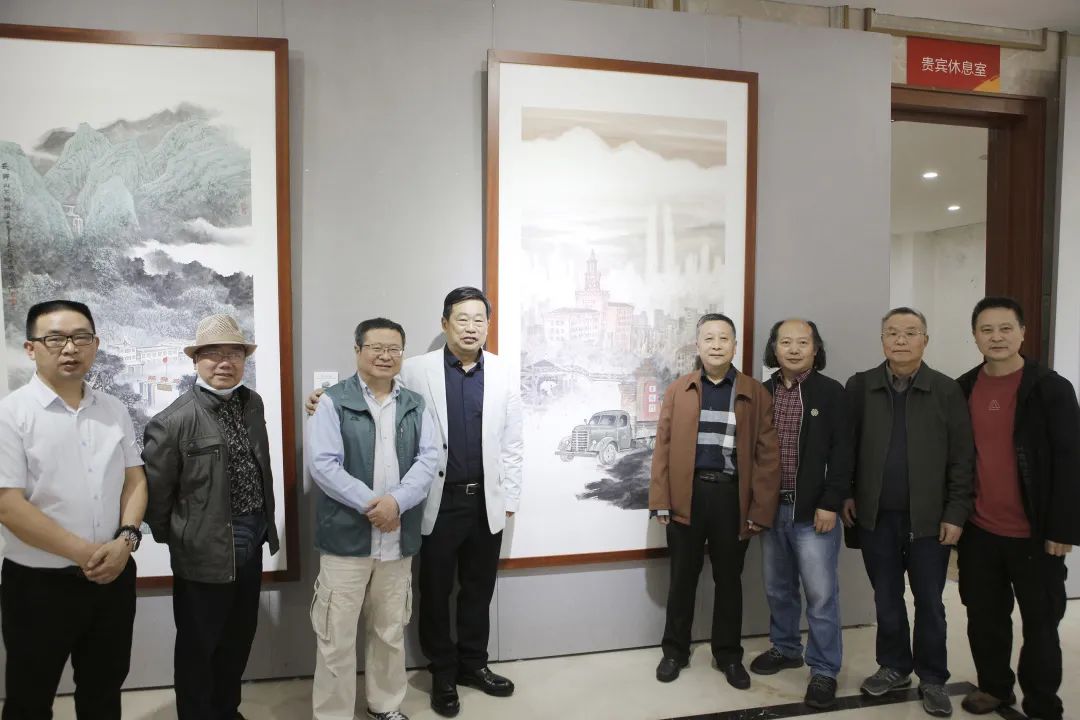 头条 | “沙河流韵”成都市成华区文艺名家作品展暨《沙河流韵——成都市成华区文艺名家推介作品集》 首发式在四川福宝美术馆隆重举行